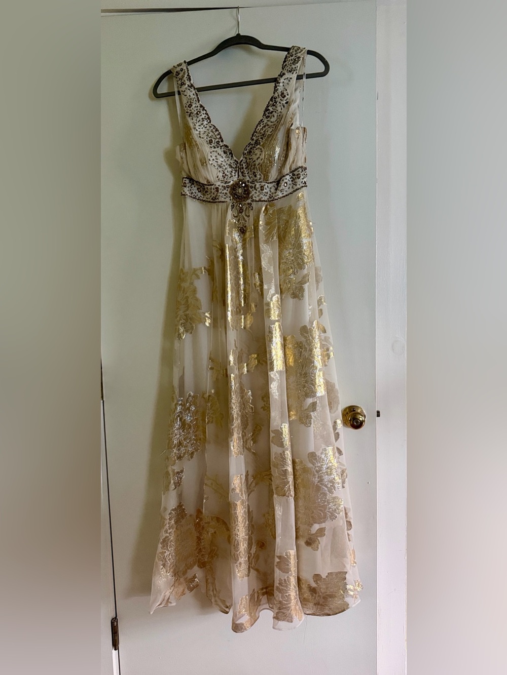 Vintage Sue Wong White and Gold Beaded and Embellished Gown - Picture 2 of 6